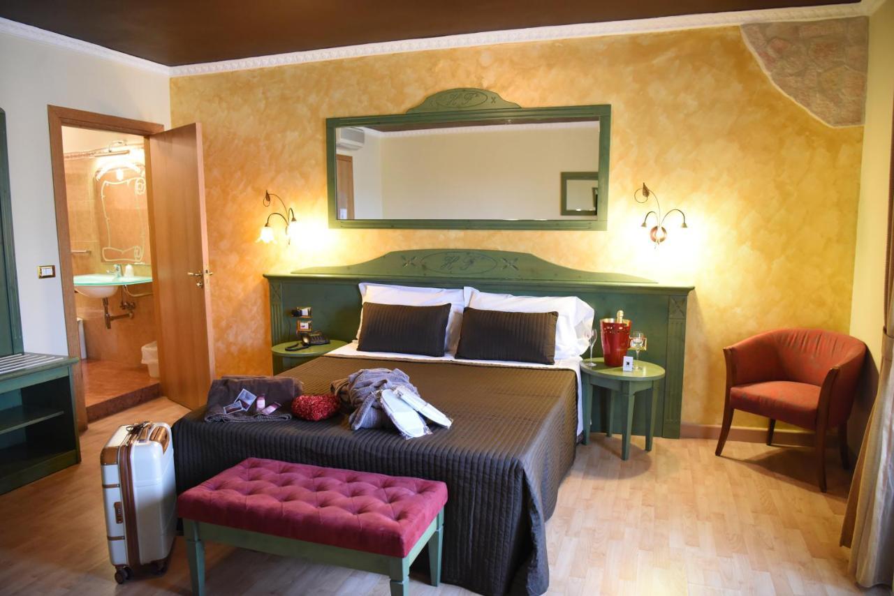 Hotel Federico II Лучера Екстер'єр фото